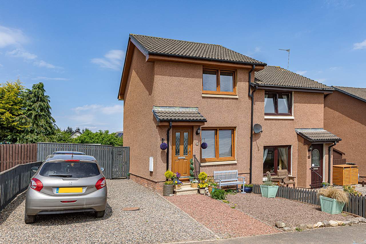 2 Bed SemiDetached Villa in Newtown St. Boswells Guide Price £120,000