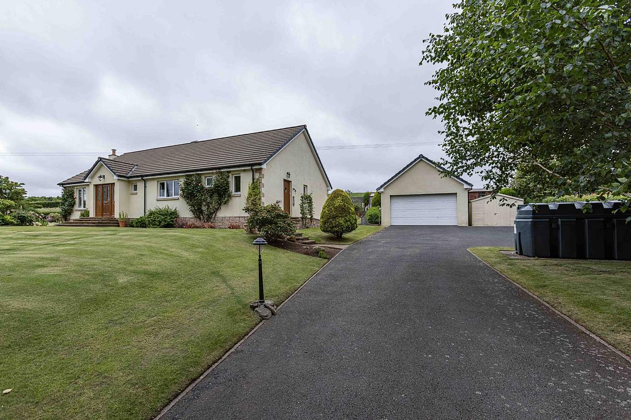 3 Bed Detached Bungalow in East Morriston Guide Price £430,000 Lowood, East Morriston Earlston