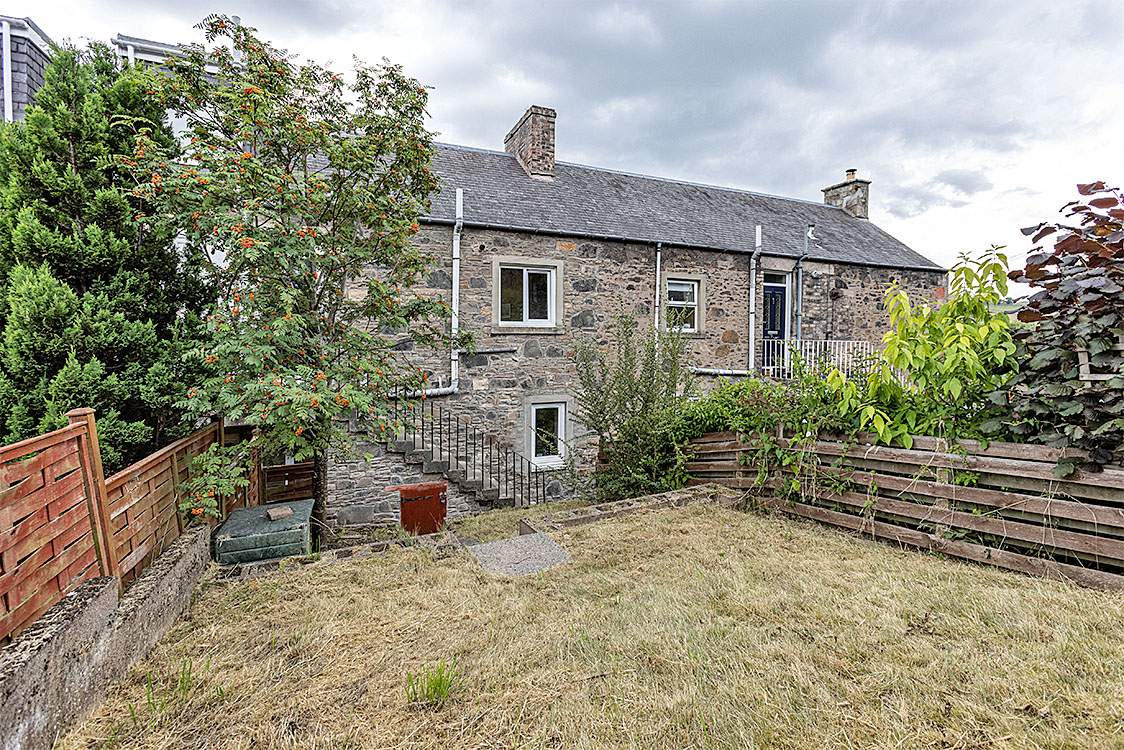 2 Bed First Floor Flat in In the Region Of £65,000 46 Magdala Terrace