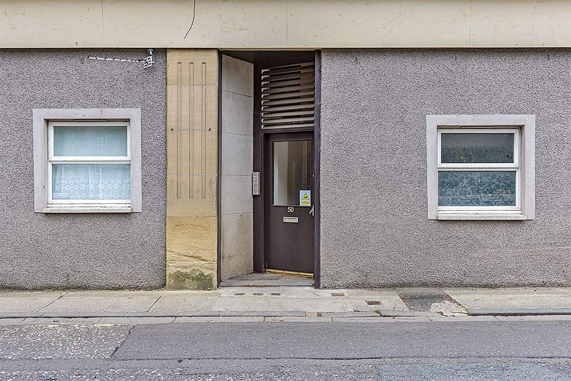 1 Bed First Floor Flat in Guide Price £49,000 50b Chapel Street