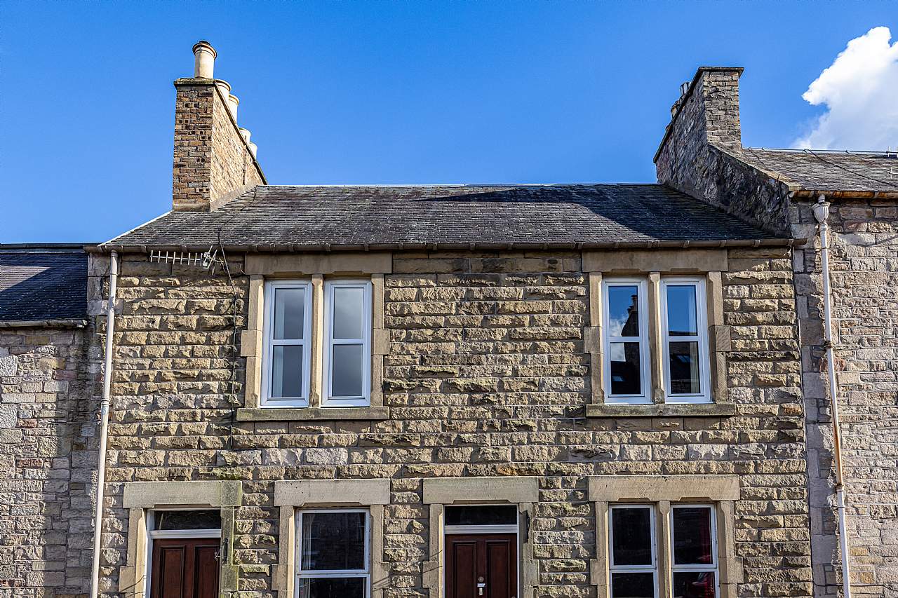 2 Bed First Floor Flat in In the Region Of £50,000 60 Castlegate