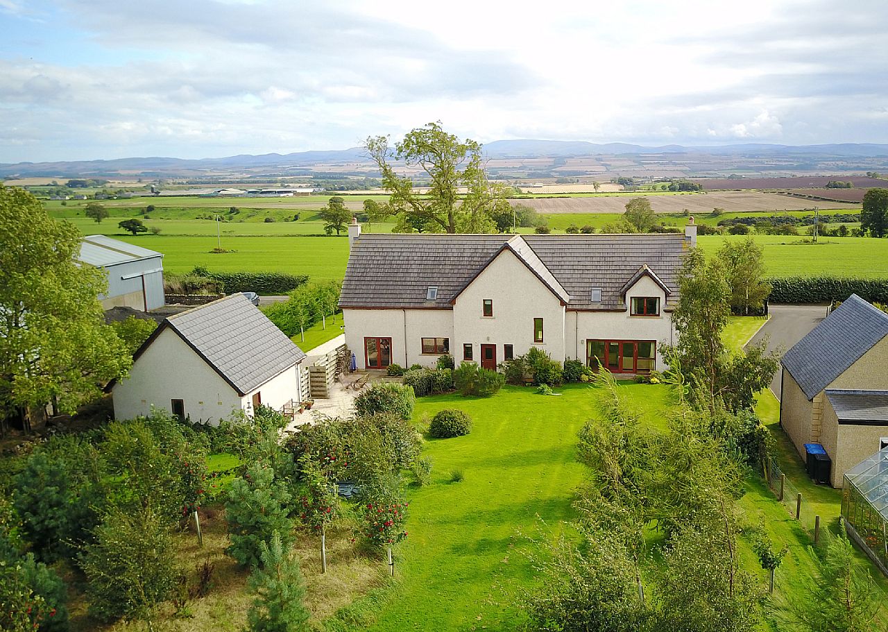 Braeside, Hume Holdings Kelso TD10 6UW