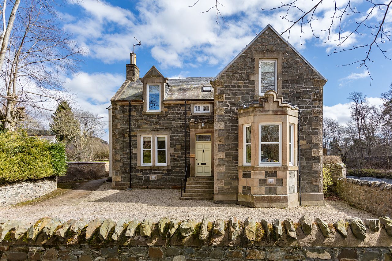 Priorsford Villa, Tweed Green Peebles EH45 8AR