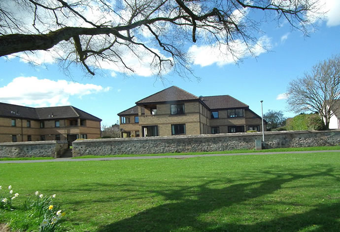 8 Mayfield Gardens Kelso TD5 7BD