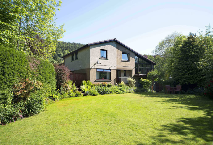 Glencairn, 5 The Bridges Peebles EH45 8BP