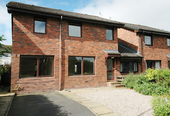 11 Wooden Linn Kelso TD5 8HY