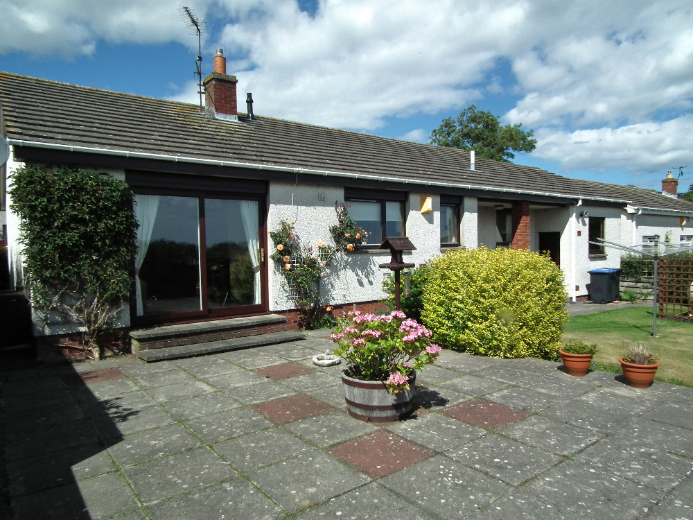 St Helier, 29 Priors Walk Coldingham TD14 5PE
