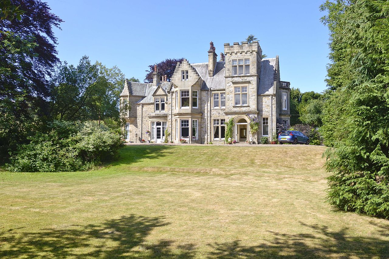 Tower Apartment, Beechhurst, Bonchester Bridge Road Hawick TD9 8LG