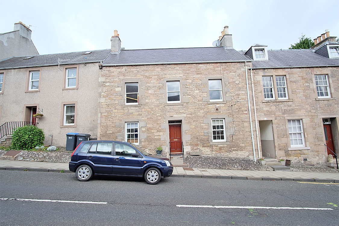 59 Castlegate Jedburgh TD8 6BD