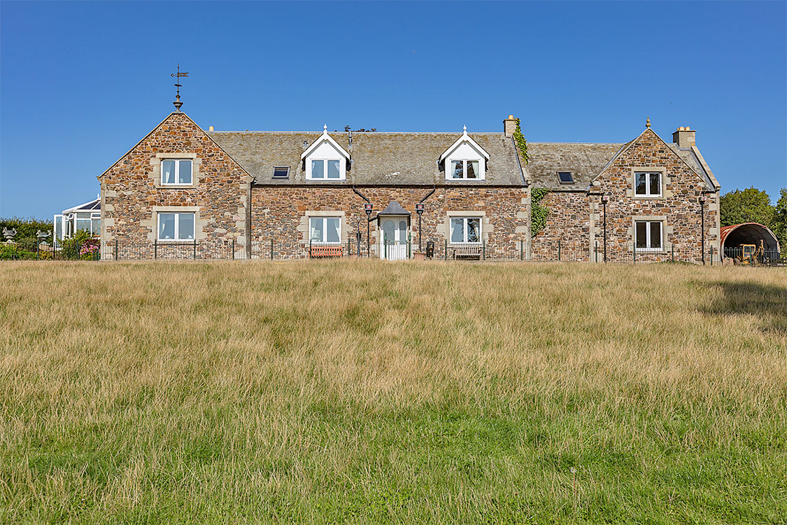 Lairdshill, Stichill Stables Kelso TD5 7TJ