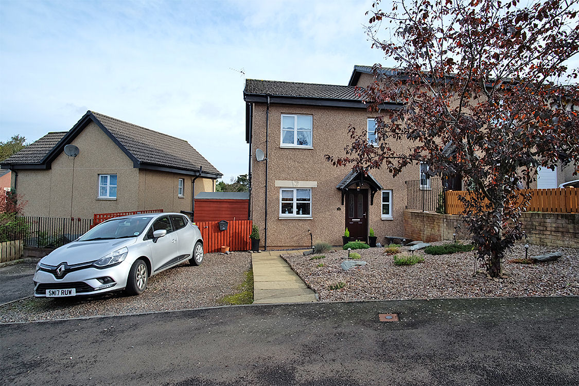 35 Springwood Rise Kelso TD5 8BE