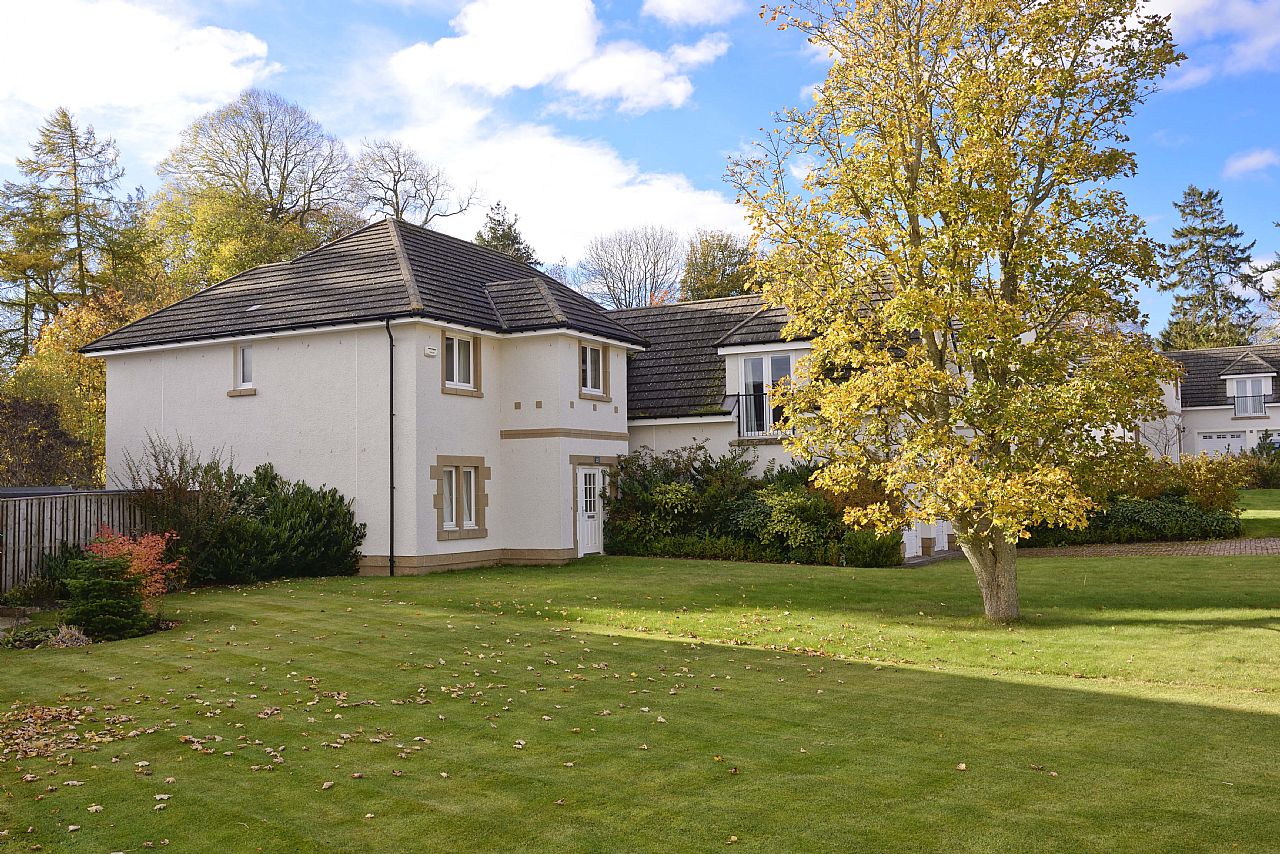 23 Allanbank Gardens Lauder TD2 6AB