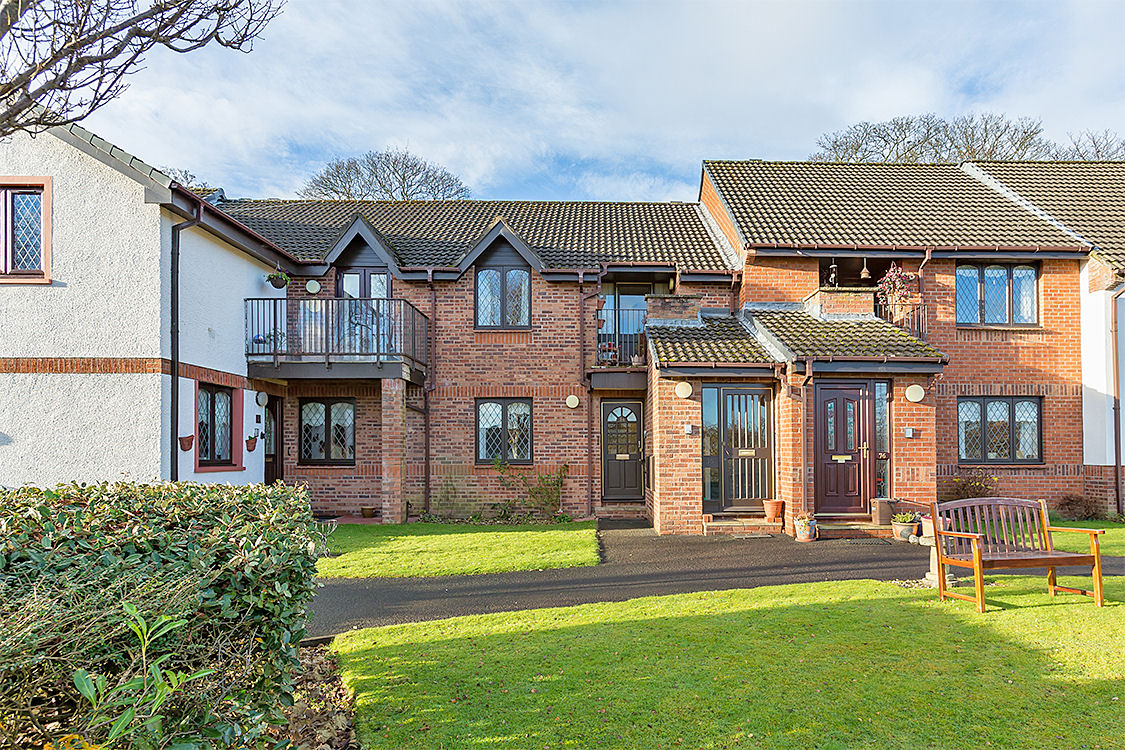 74 Kingsknowes Village, Tweed Road Galashiels TD1 3EU