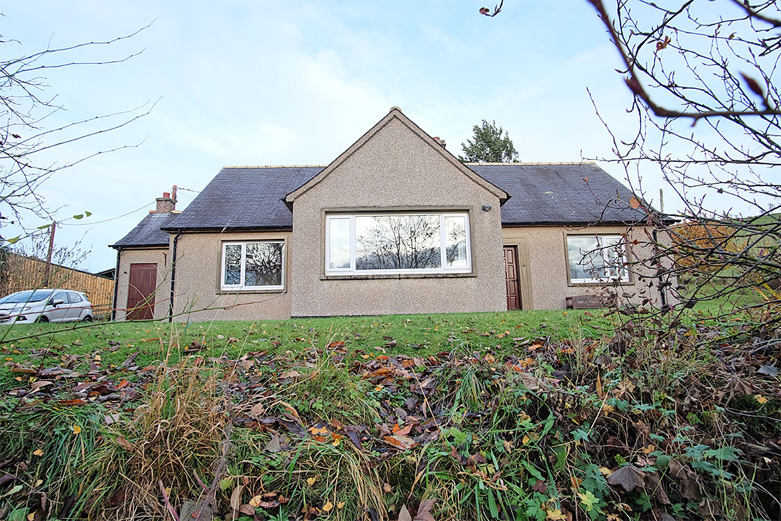 Easter Housebyres Bungalow Gattonside TD6 9BW