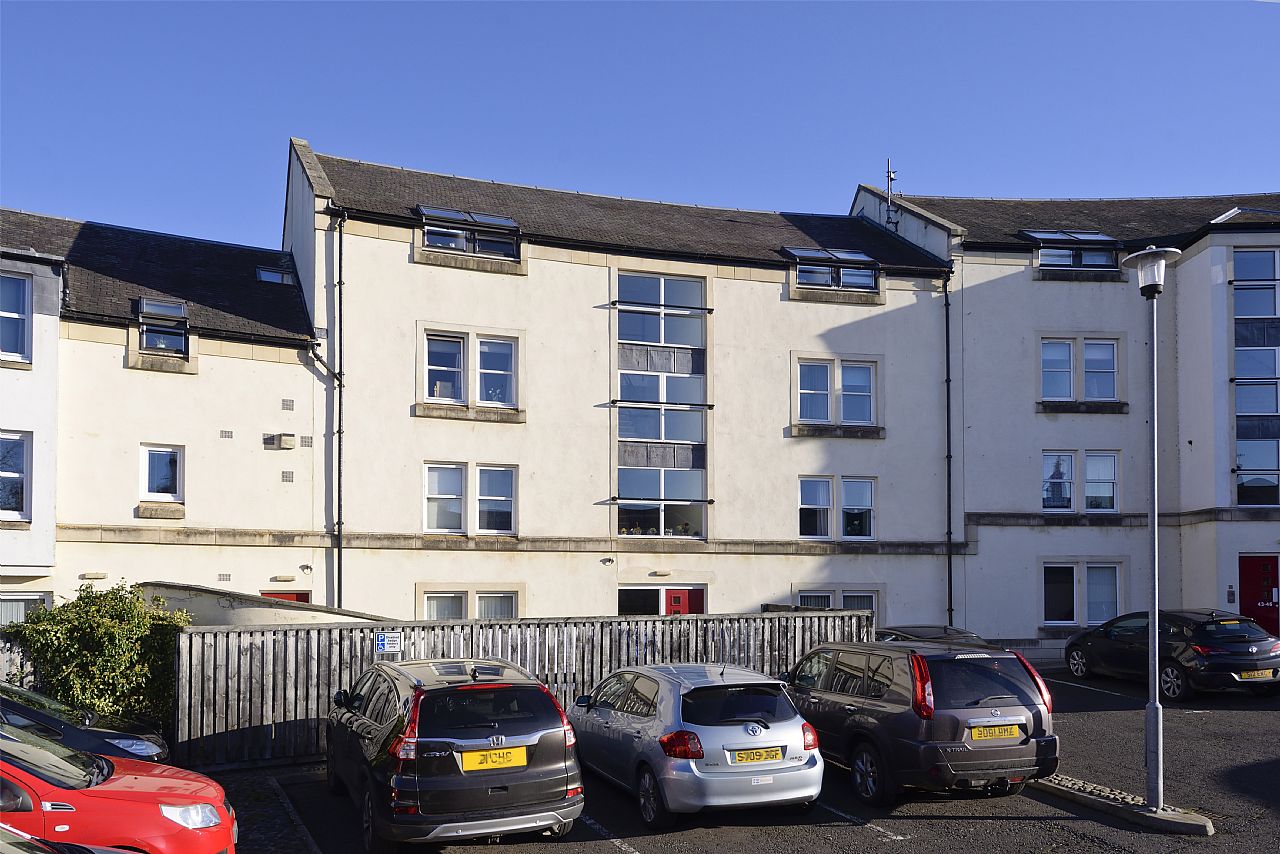41 Rennie Court Kelso TD5 7JY