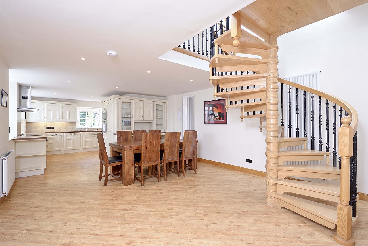 1 Adams Court, Dow Brae Town Yetholm TD5 8SJ