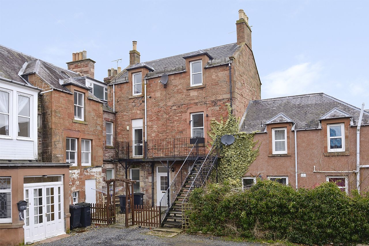 2 Railway Court, Newtown St. Boswells Newtown St Boswells TD6 0PW
