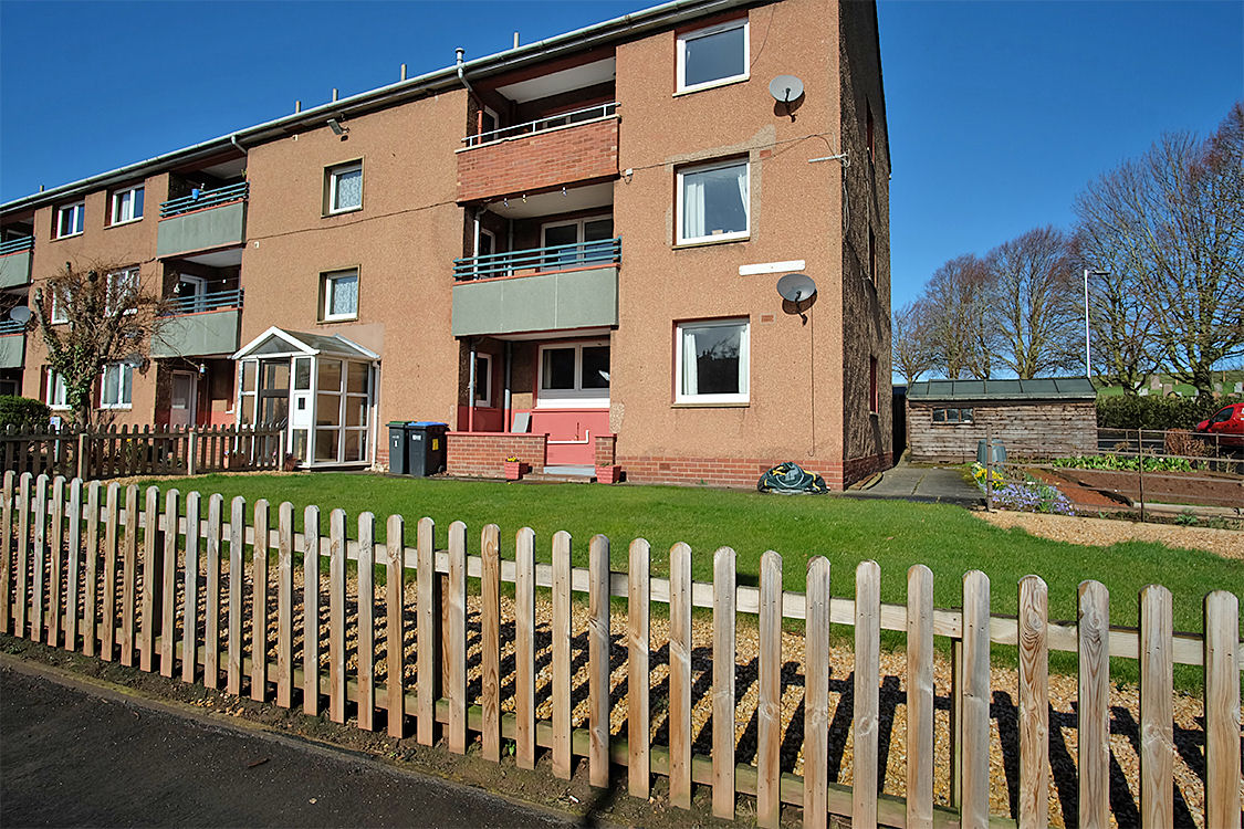 60 Summerfield Earlston TD4 6ET