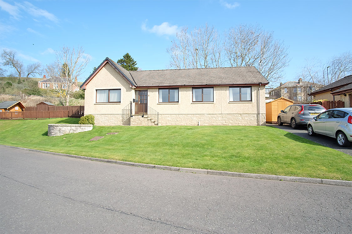 8 Haughhead Avenue Earlston TD4 6HT