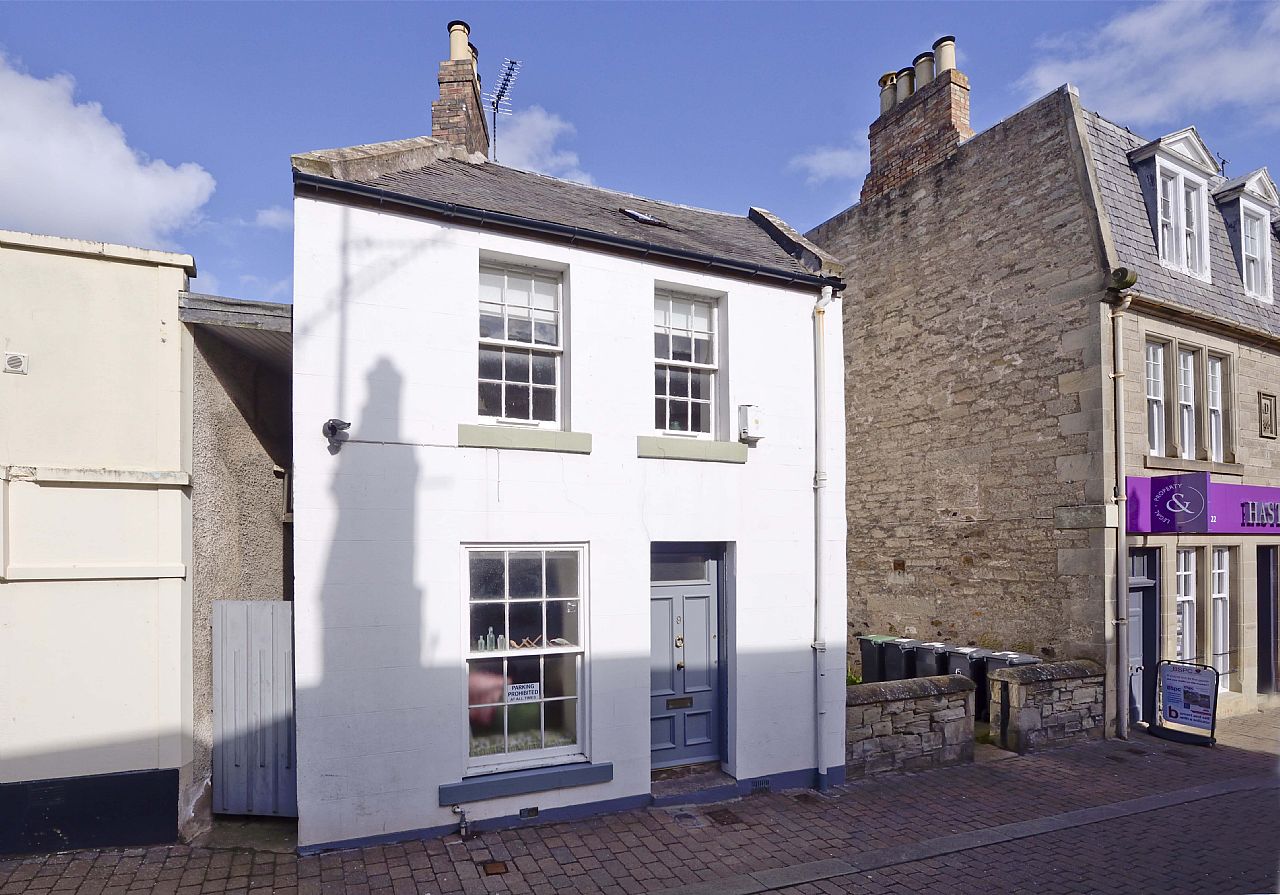 Little Wedge, 9 Murray Street Duns TD11 3DE