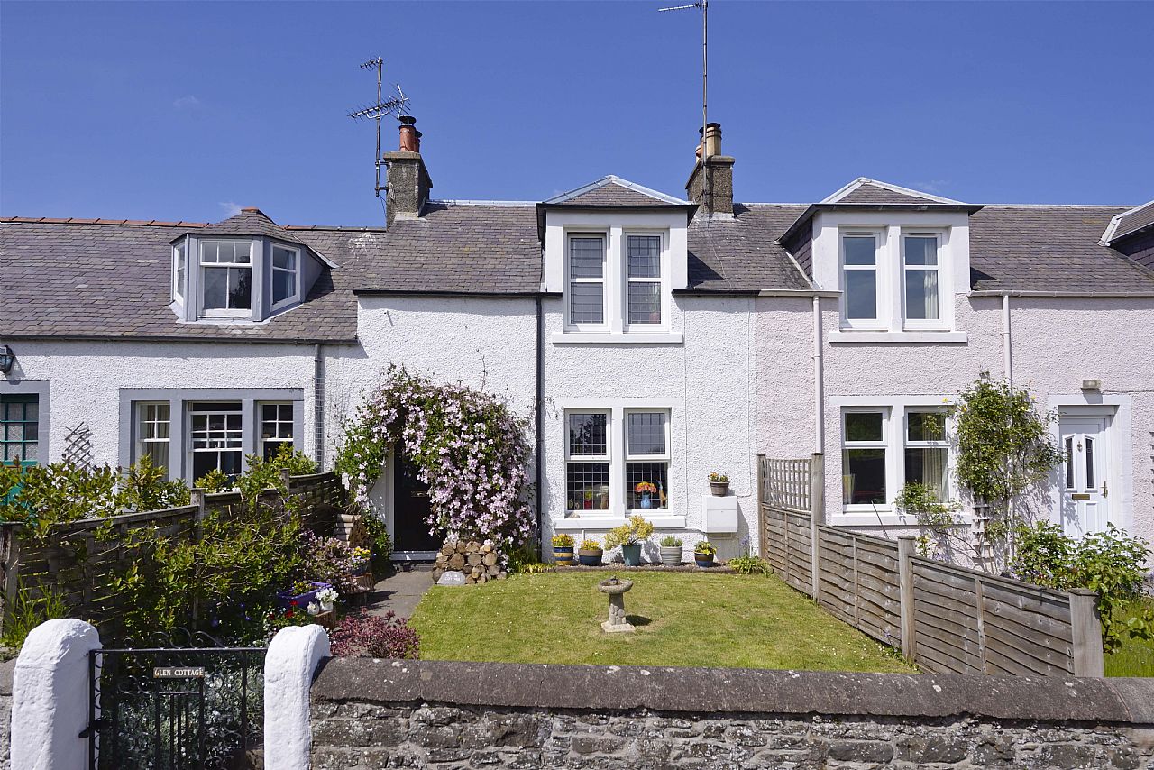 Glen Cottage, Tweedside Road Newtown St Boswells TD6 0PQ