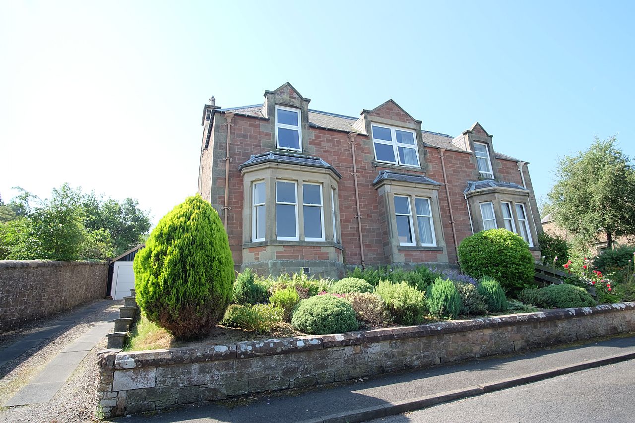 Hallcraig, Newlyn Road Melrose TD6 9QX