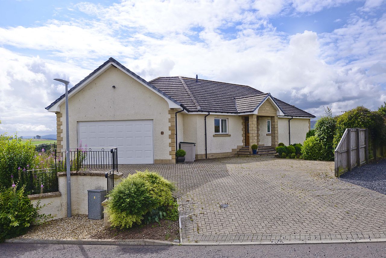 5 Rosebank Drive Selkirk TD7 4BQ