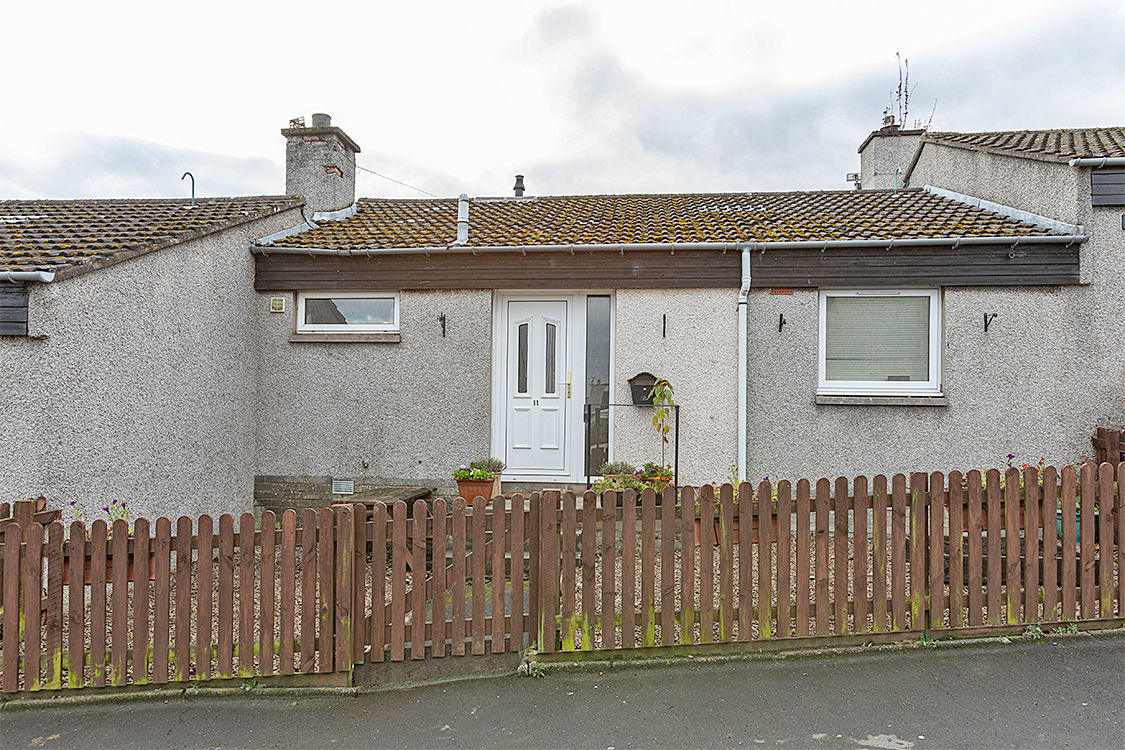 11 Whitefield Crescent Newtown St Boswells TD6 0PX