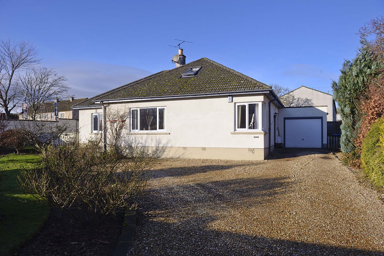 Treetops, 10 Broompark Kelso TD5 7SN