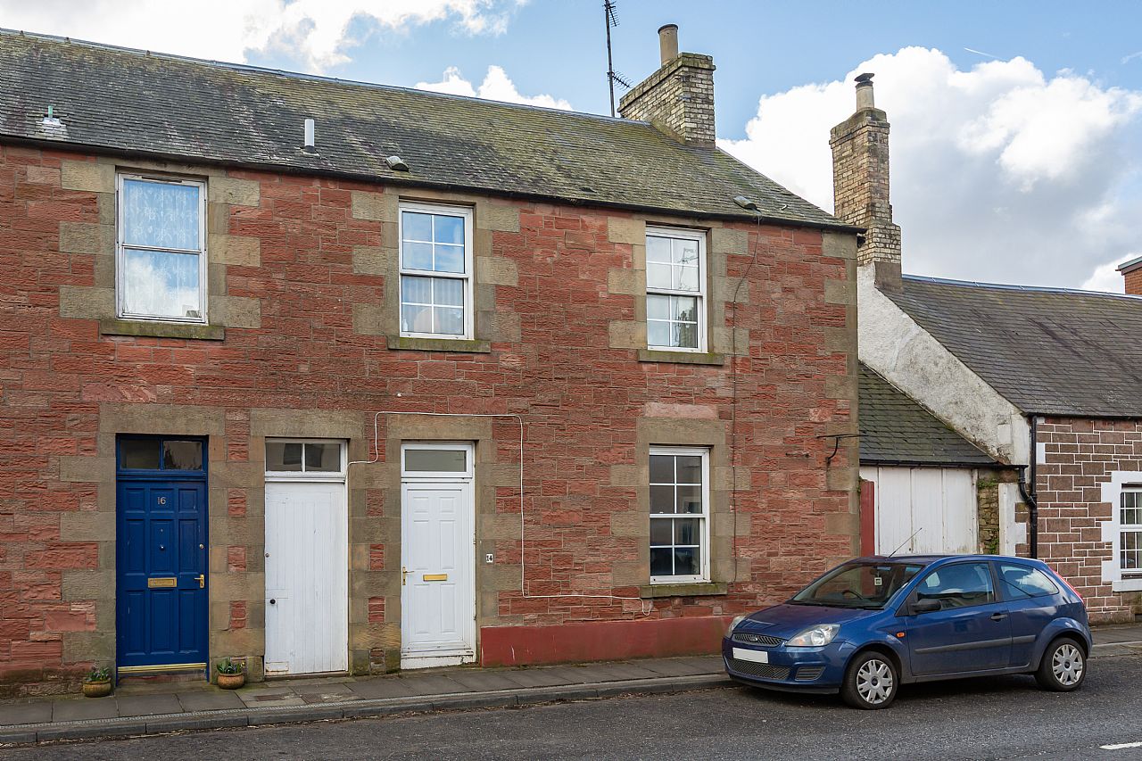 14 East High Street Greenlaw TD10 6UF
