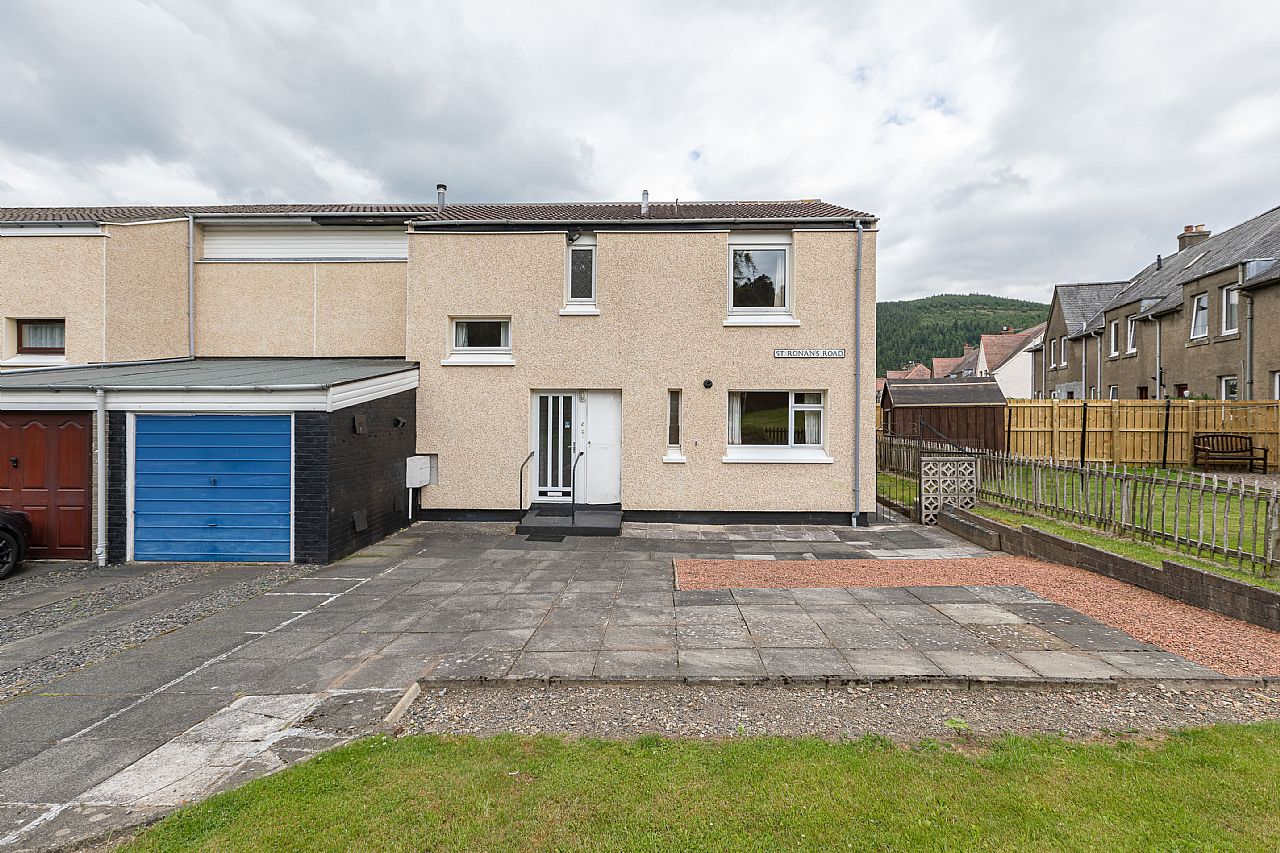 2 St Ronan's Road, Innerleithen Peebles EH44 6LZ