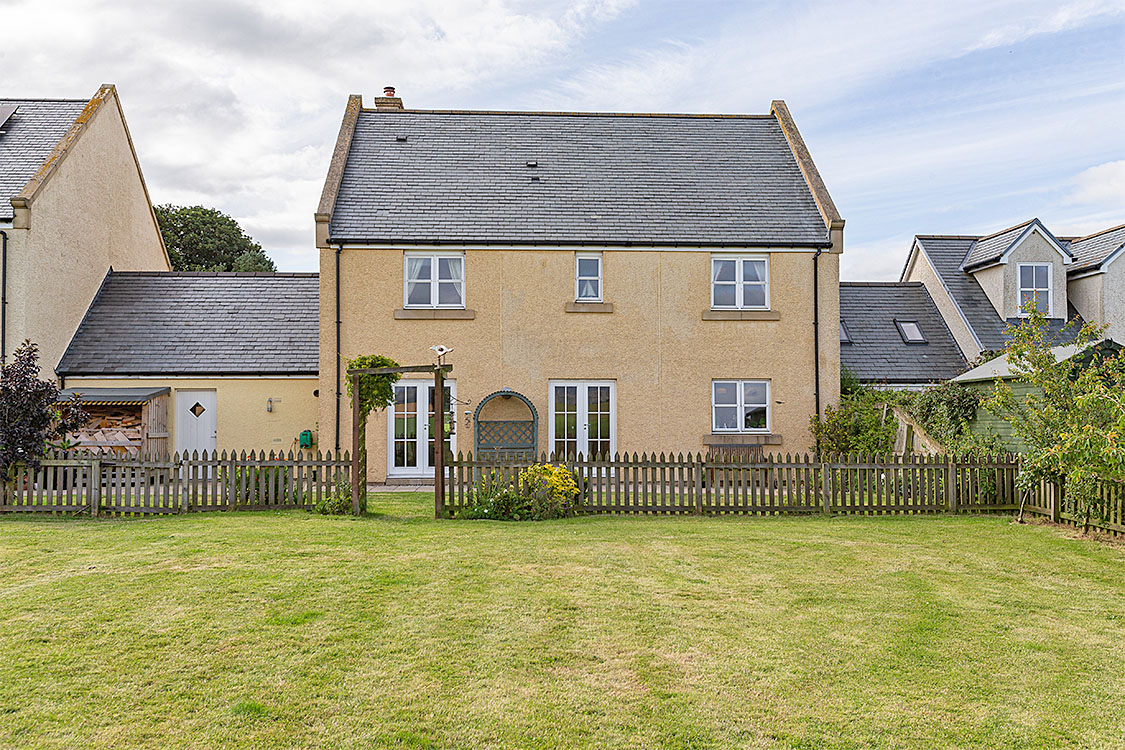 6 Cheviot View, Lempitlaw Kelso TD5 8BN