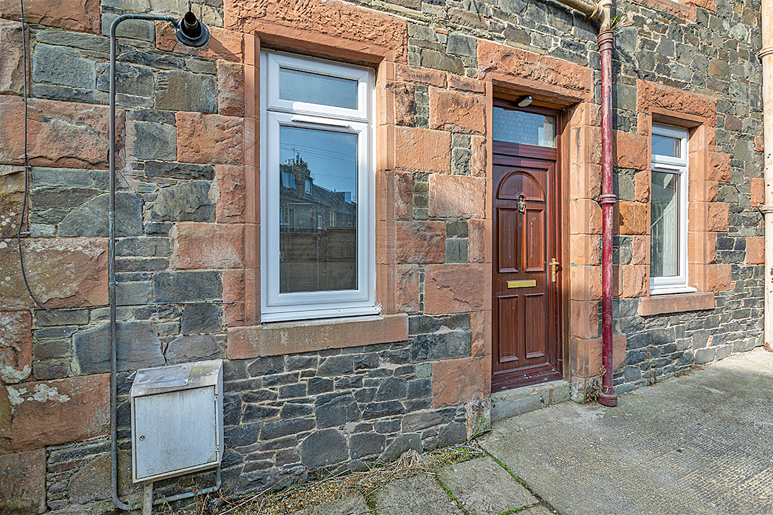 70a Thistle Street Galashiels TD1 1LX