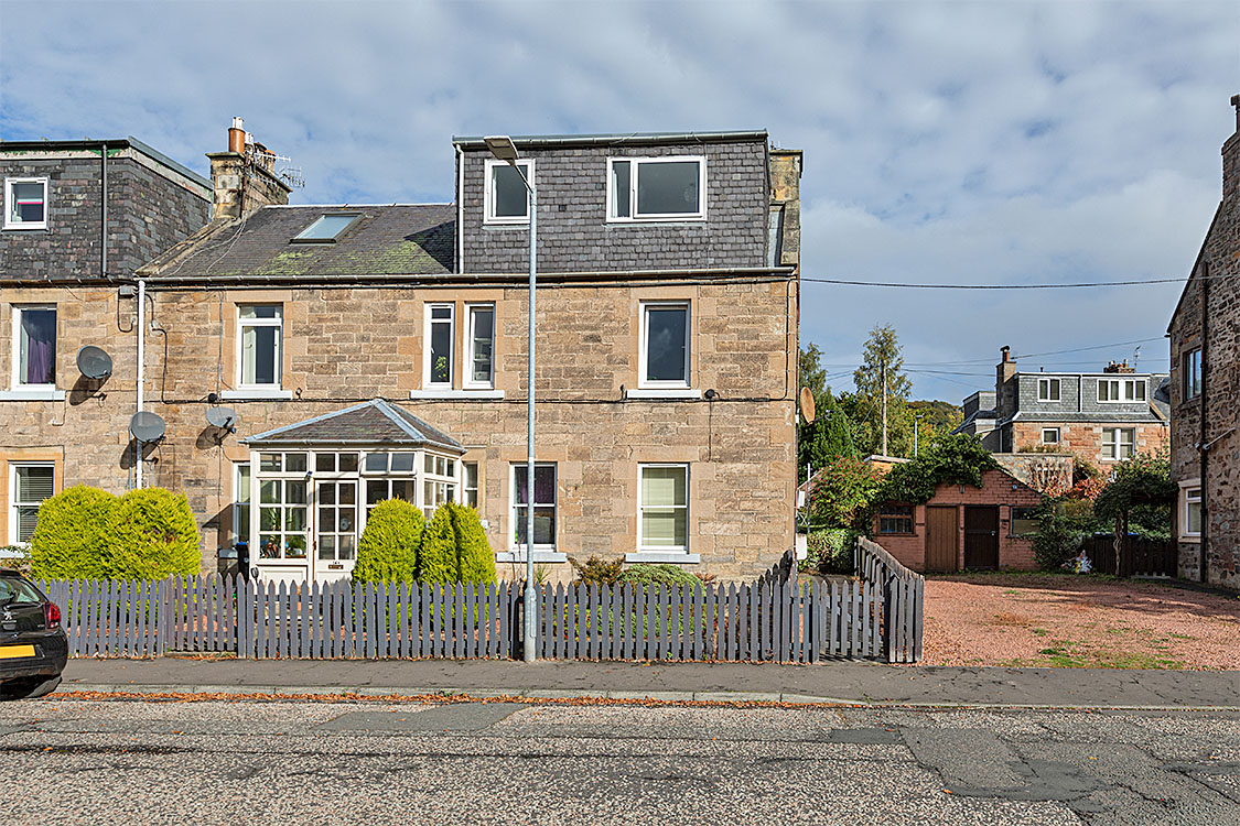 168 Croft Street Galashiels TD1 3BS