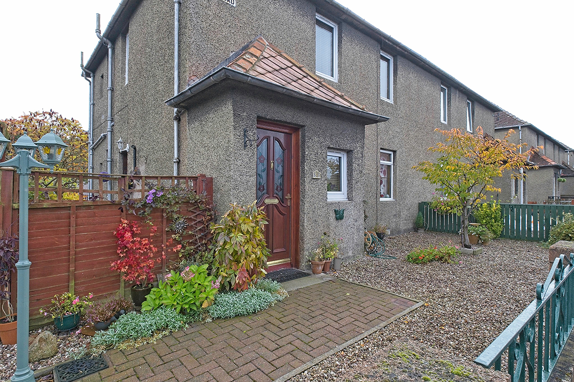 90 Tweed Road Galashiels TD1 3DY