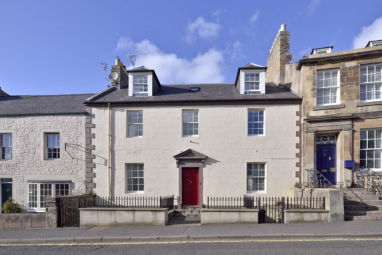 Marchlea House , 25 High Street Coldstream TD12 4AP