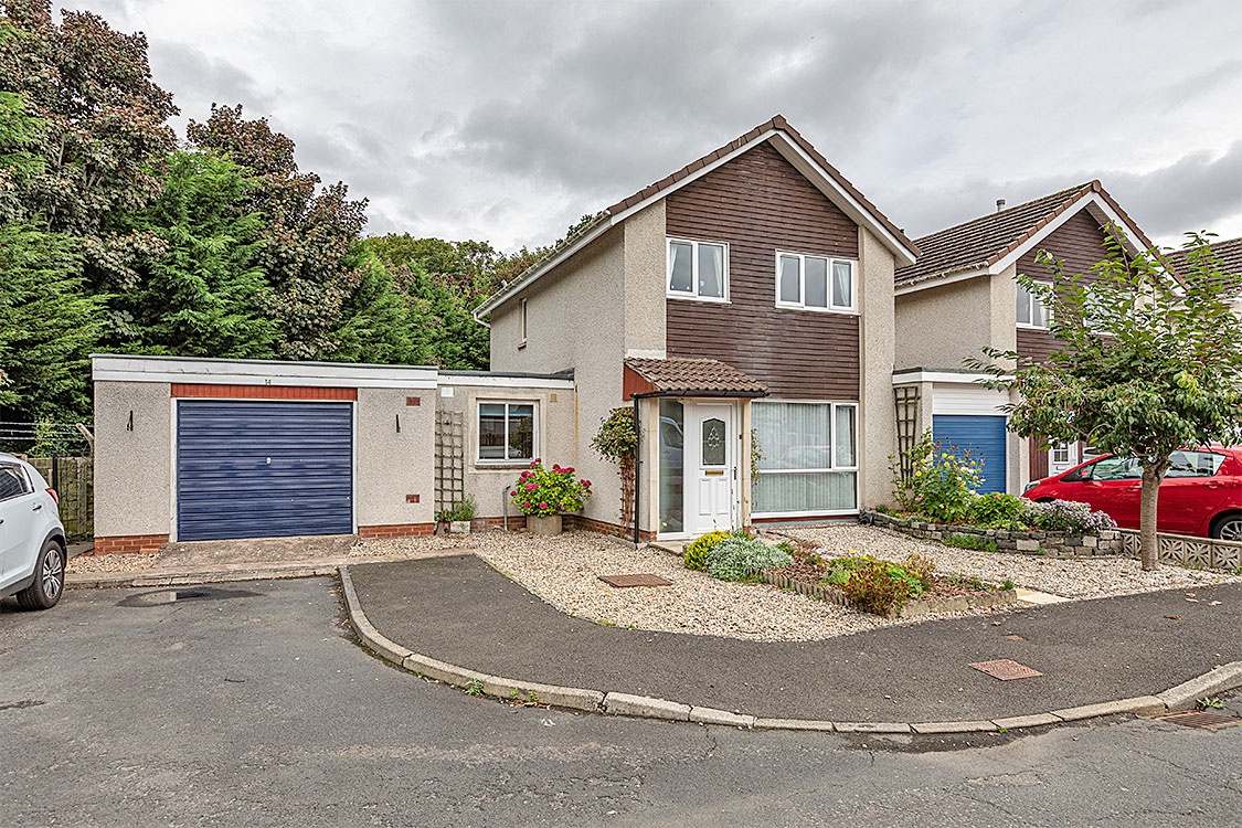 14 Woodside Park Kelso TD5 7RE