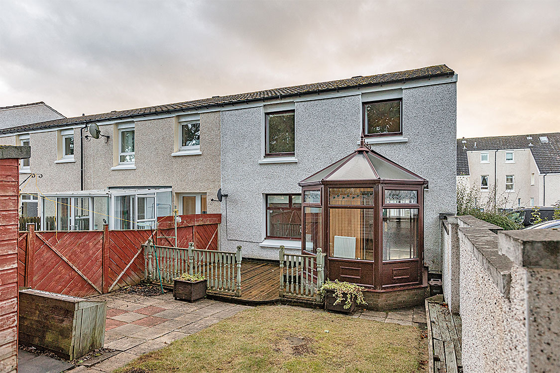 13 Broadlee Bank Tweedbank TD1 3RF