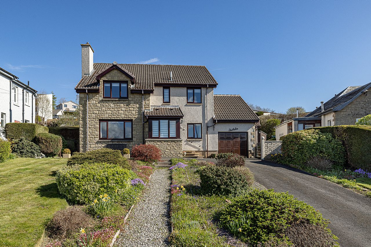 Fairholm, Lauder Road Earlston TD4 6EE