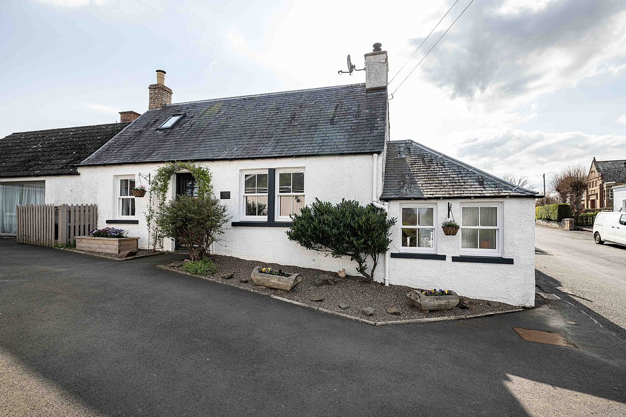 Cheviot View Cottage, Bowden Melrose TD6 0ST