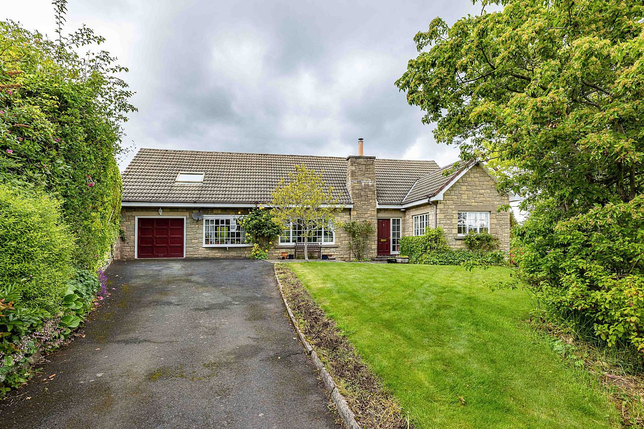 Lintlaw, 3 Ladylands Drive Jedburgh TD8 6TD