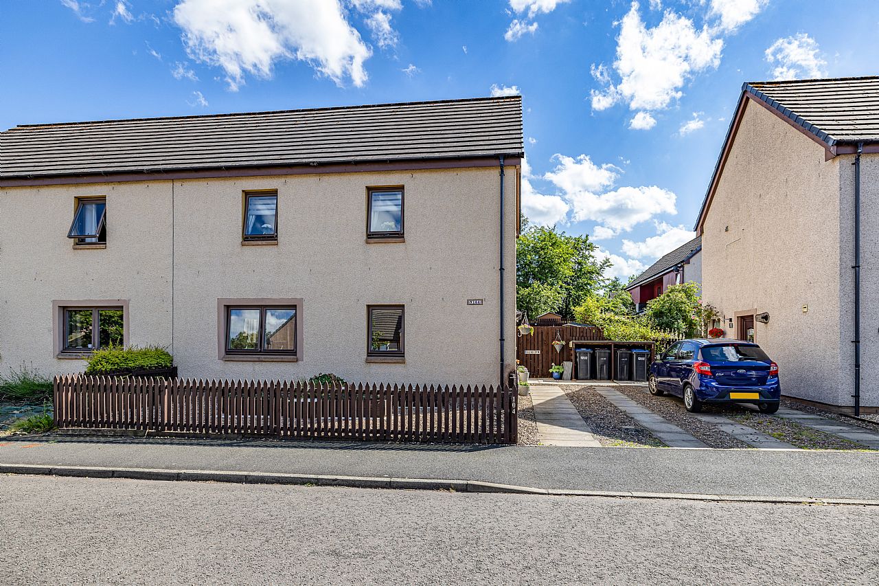 104 Craw Wood Tweedbank TD1 3SU