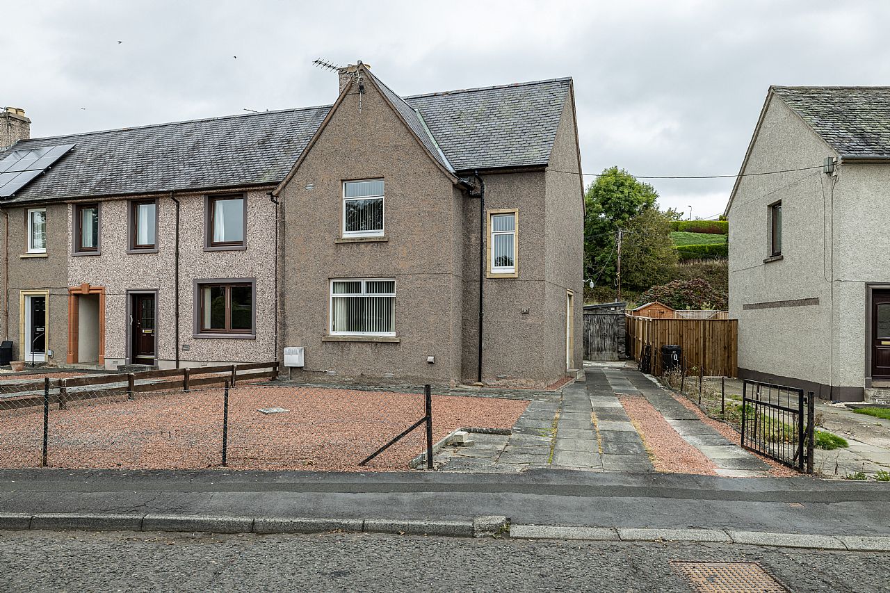 3 Bed Terraced Villa in Offers Over £150,000 8 Croft Road, Kelso TD5