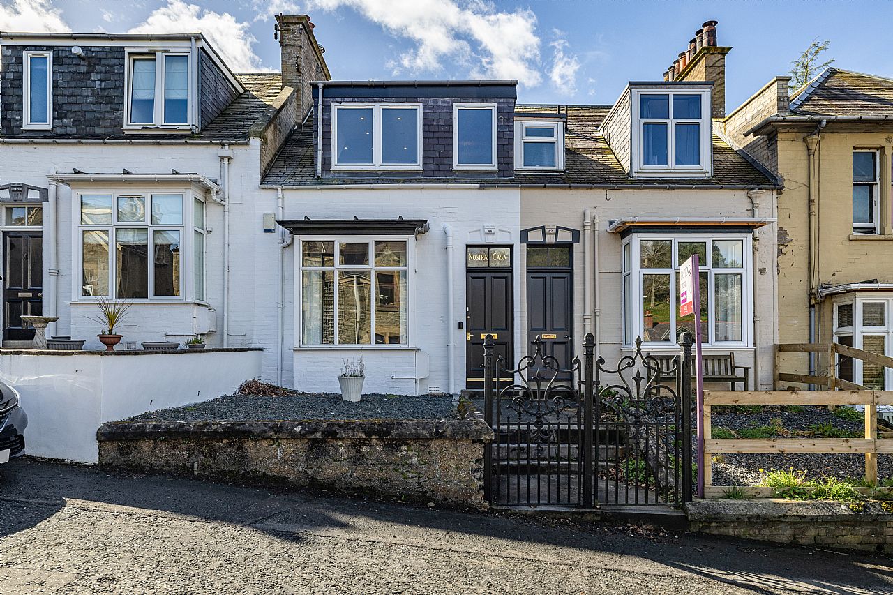 2 Bed Terraced Villa in Guide Price £145,000 44 Raeburn Place
