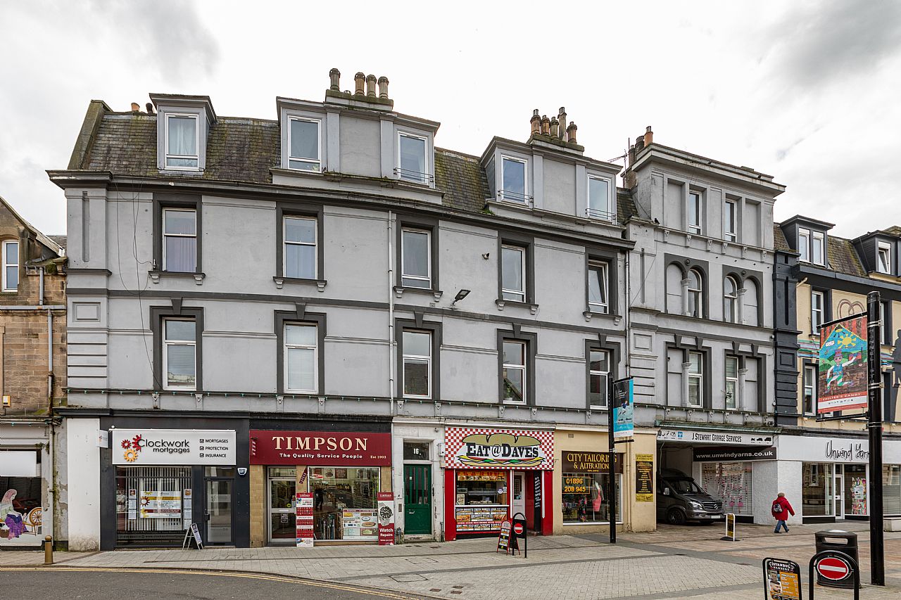 1 Bed Top Floor Flat in Channel Street Guide Price £60,000 16/8