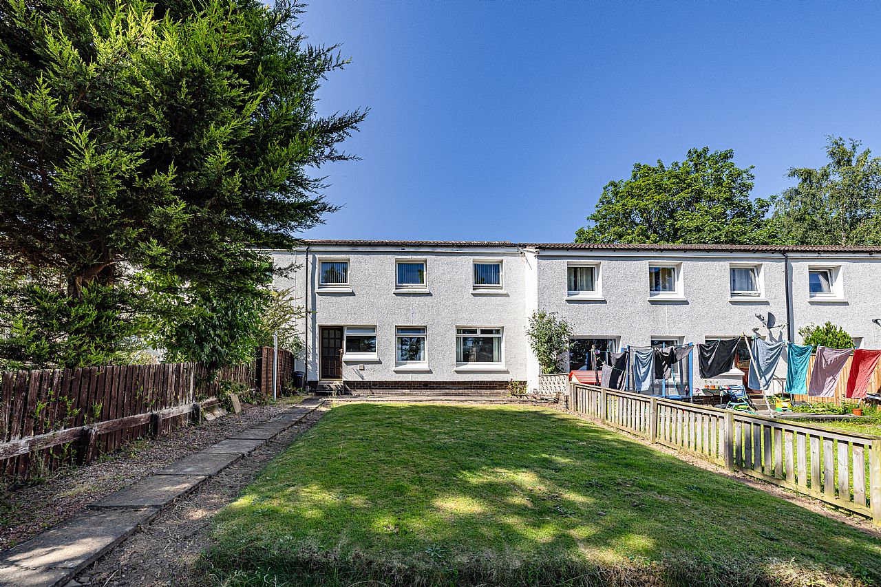 3 Bed Terraced Villa in Guide Price £135,000 41 Marigold Drive, Galashiels TD1 2LW BSPC