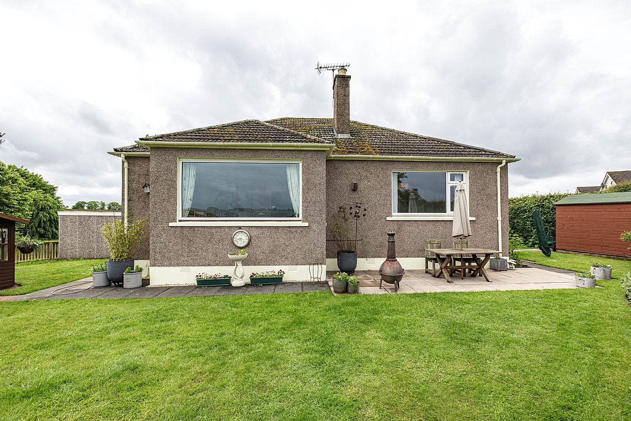 3 Bed Detached Bungalow in Guide Price £290,000 Border Ice Rink