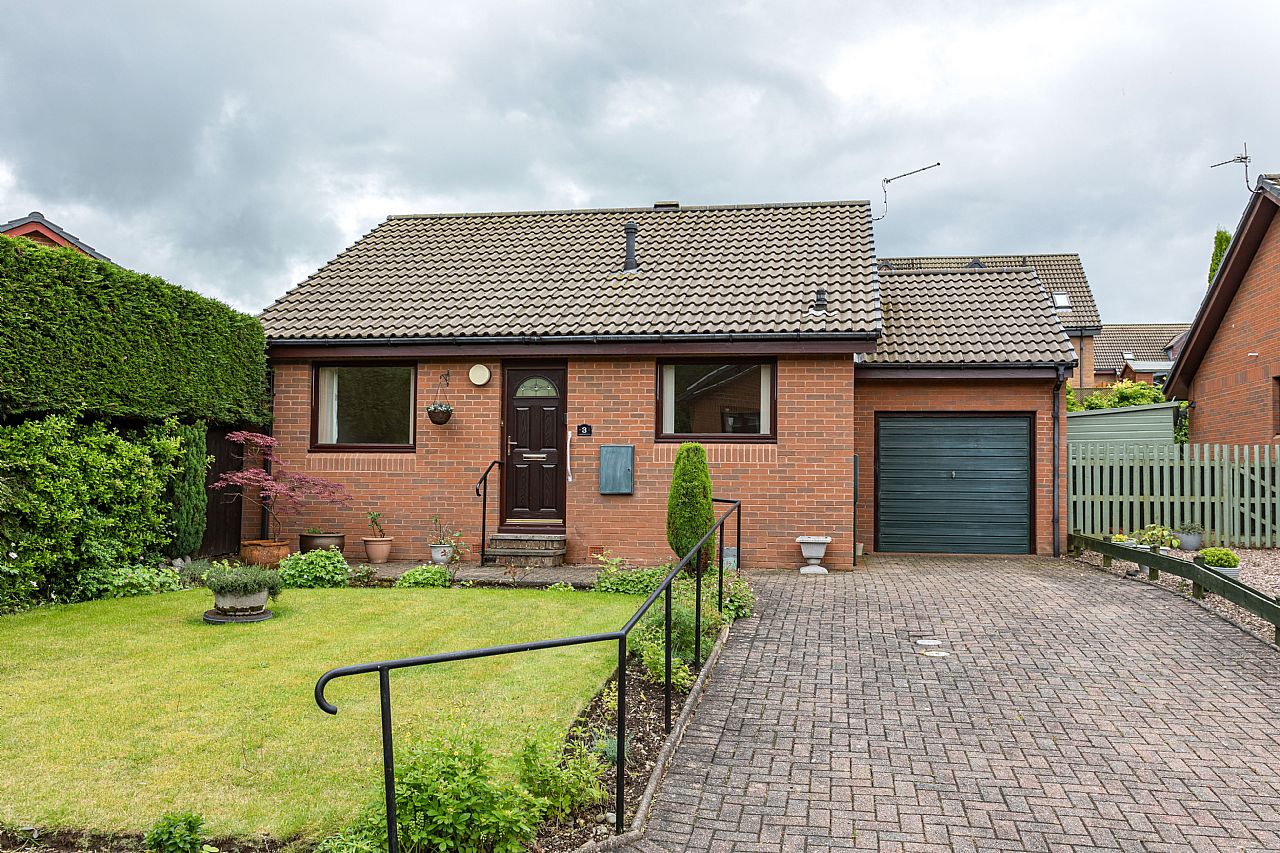 2 Bed Detached Bungalow in Guide Price £200,000 3 Abbotsferry Road