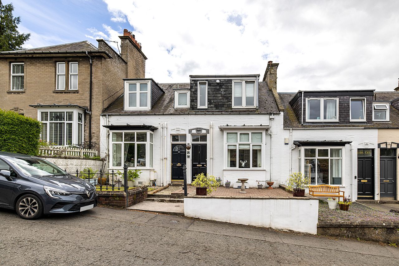 2 Bed Terraced Villa in Guide Price £150,000 46 Raeburn Place